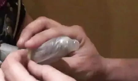Sıkı pislik için büyük bir oyuncak konulu adult film var