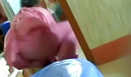 Okulda büyük göğüsleri - öğretmen memeler STA sahneleri adult film siteleri sıkıldım