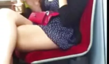 Büyük memeli sahte Taksi kızı aşağı adult erotik film izle ve kirli