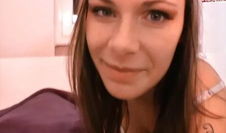 Porno sahte taksi küçük bir kedi ile adult movies izle tabaklanmış babe çevreleyecek