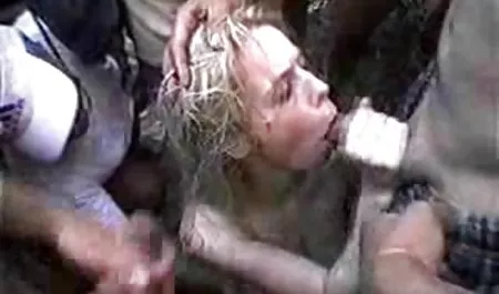 Güzel kız sarışın seksi bir yabancı tarafından adult film indir gizli kameraya çarptı